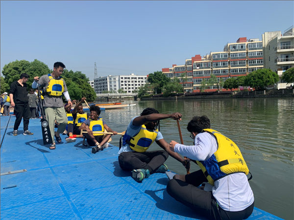 技术分解训练。图源：满冠平台